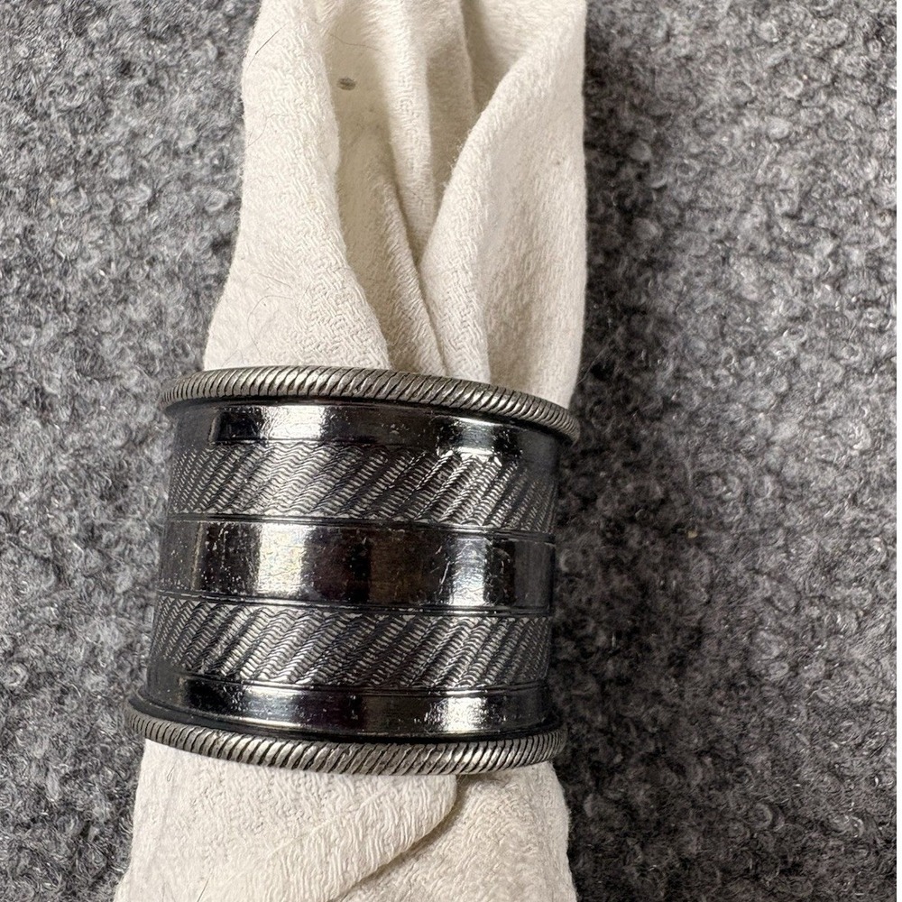 Vintage 40s Silverplate Serviette‎ Napkin Ring Herringbone Engraved Rope Edge
